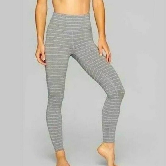 EUC! Athleta Salutation Leggings - XL - Picture 2 of 9